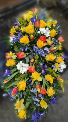 Vibrant spring Coffin spray